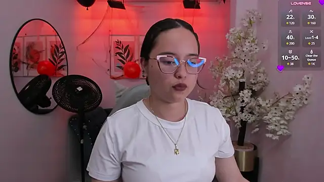 Shady_bug Adlı Modelin Canlı XXX Sohbeti