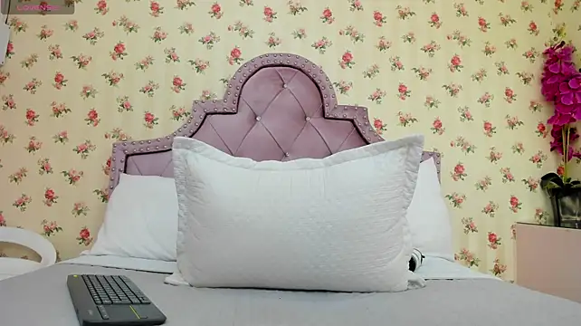 Czat XXX na żywo – ariana_moon00