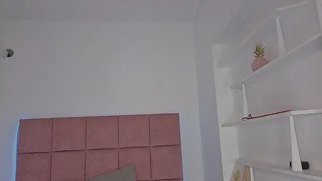 Meganisperfect69's Live XXX Chat