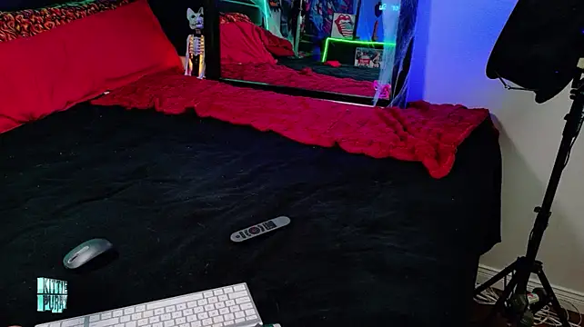 KittiePurry69 live XXX chat