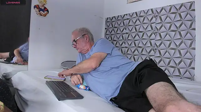 XXX chat uživo modela david_holman