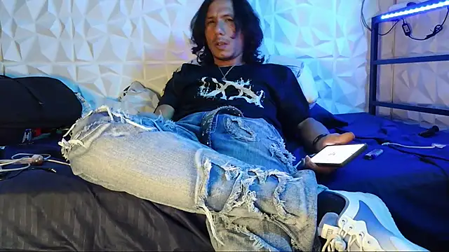 Latinopervsn Live XXX chat