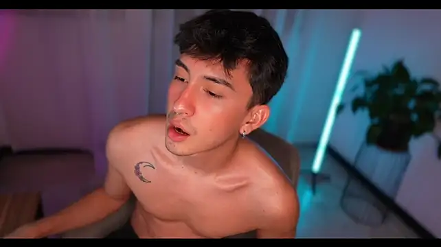 sweettaaron01 Live XXX Chat