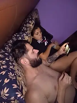 XXX chat uživo modela RaduuuxXx