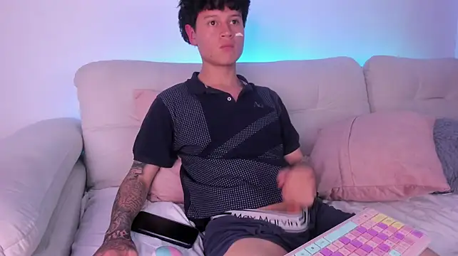 Joe_dark18n Webbikameraesitys