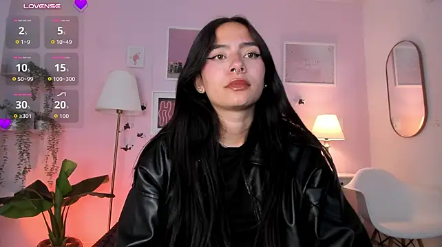 Czat XXX na żywo – Ivyy_sweet_