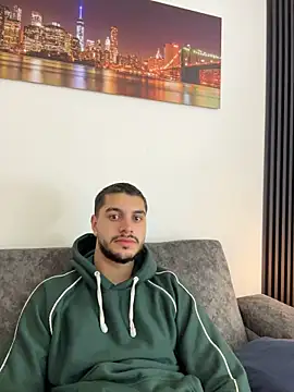AmadeoWild live XXX chat