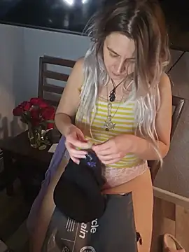 ScarletsWeb Chat XXX live