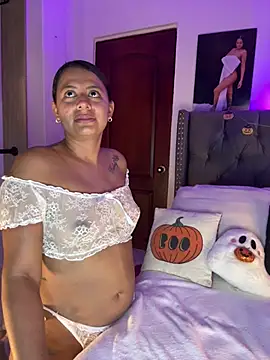 Czat XXX na żywo – ema_zoe