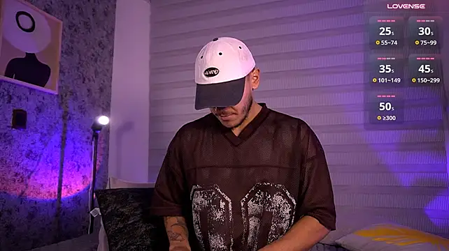 دردشة MarkSantozz الجنسية المباشرة