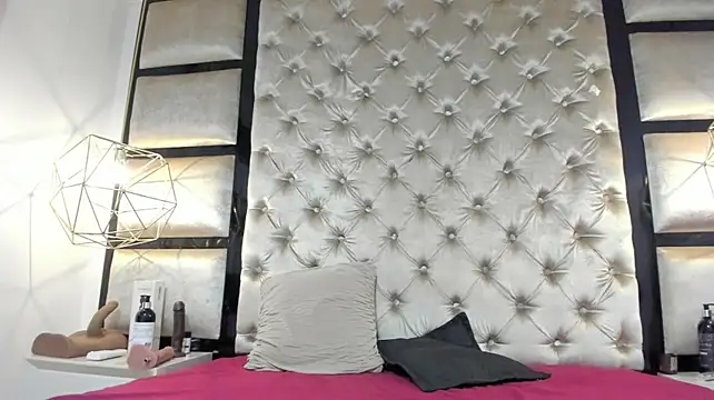 Aurora-Rossi – Naživo XXX chat