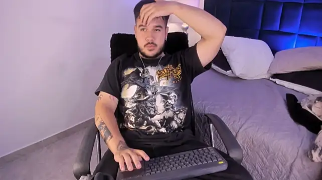 Chat XXX en directo de DanteBlossom