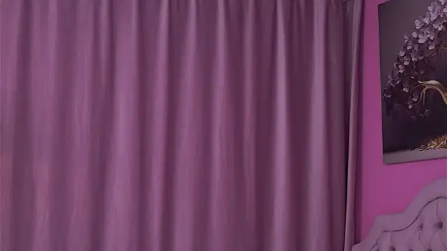 LaraBrynn's Live XXX Chat