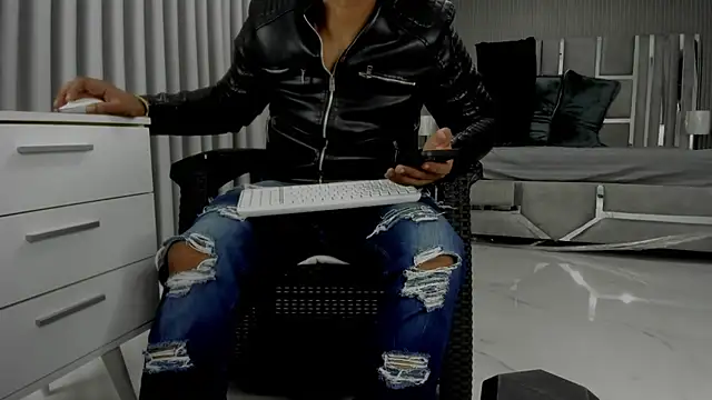 Chat +18 de master_jens ao vivo