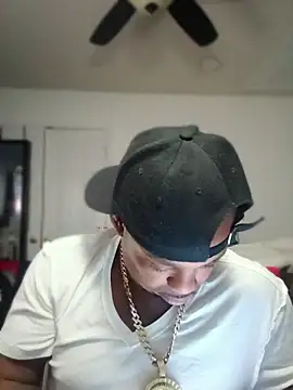 Chatroom XXX en direct de Kyngbigdick