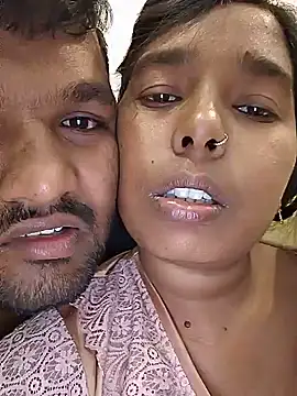 Show modela BabuCouple na web-kameri