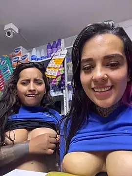 NaraAndNyla Chat XXX in diretta