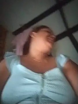 Zafiro_MD Adlı Modelin Canlı XXX Sohbeti