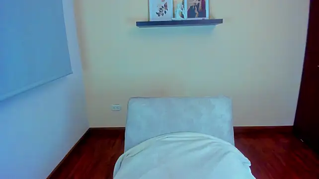 Chat XXX en directo de Velourmuse