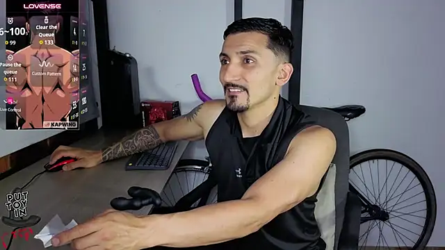 Chatroom XXX en direct de Marck_Muscle