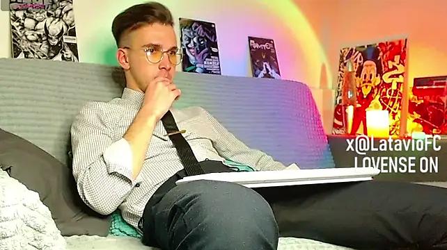 Živý XXX chat Midnighter_