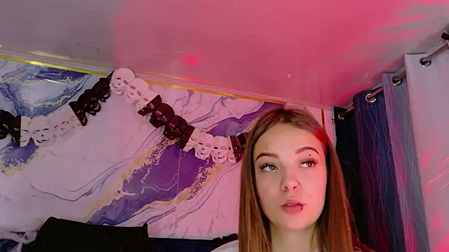 AmmyJones_ XXX чат на живо