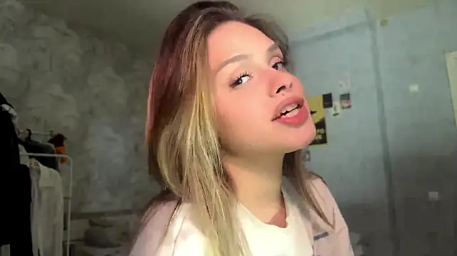 Czat XXX na żywo – ShanellHennessy