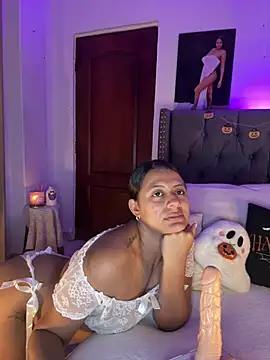 ema_zoe live XXX chat
