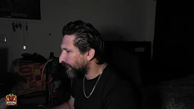 Chat XXX ao vivo de DevilPup75_