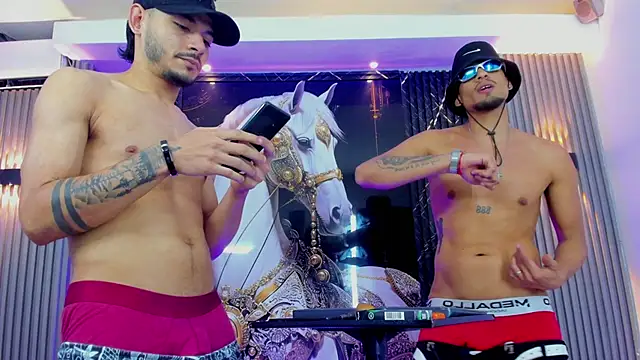 แชท XXX สดของ RitterBeyondLimits