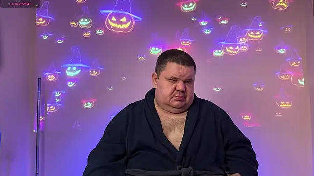 BIGBOSSDADDYX: онлайн-секс-чат