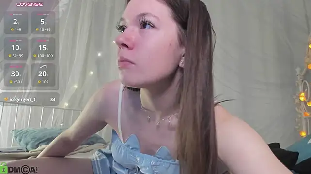 Chat +18 de Nicole_Charm ao vivo