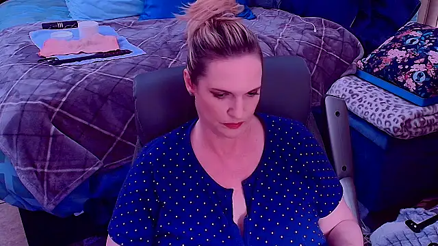 แชท XXX สดของ ninajaymes