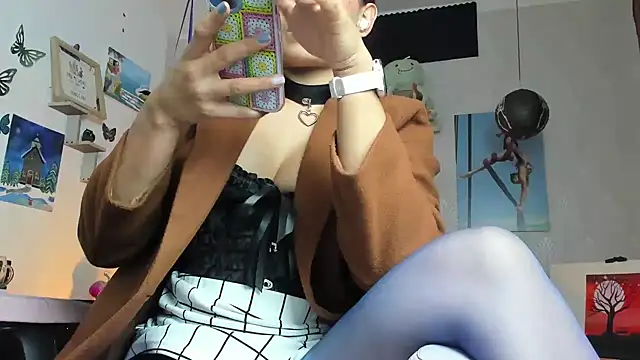 Živý XXX chat Alaia_Love77