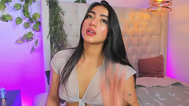 Quiinn_bx's Live XXX Chat