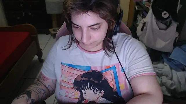 Chatroom XXX en direct de VictoriaSaintes