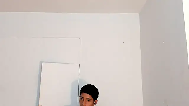 Kyros_leonidas' Live XXX Chat