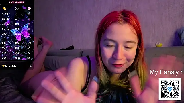 แชท XXX สดของ Emilya201