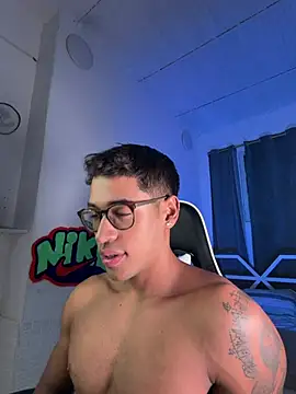Chat XXX en directo de Jackson_stone