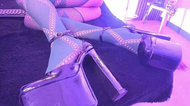 Chat XXX en directo de NahomyCarther