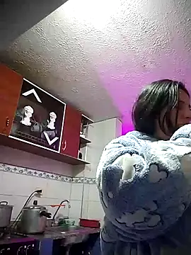 צ'אט XXX בשידור חי של privateclause