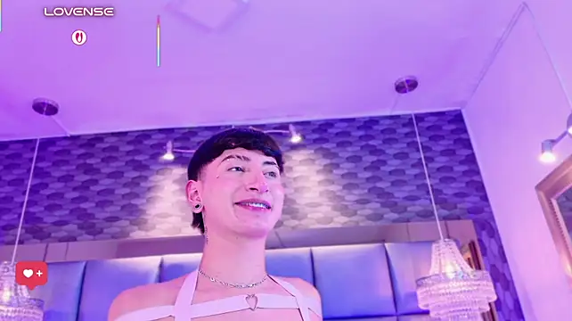 Czat XXX na żywo – Slim_Tiann