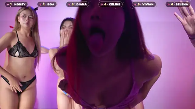 Honeyy-Angel élő XXX-chatje