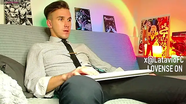 Czat XXX na żywo – Midnighter_