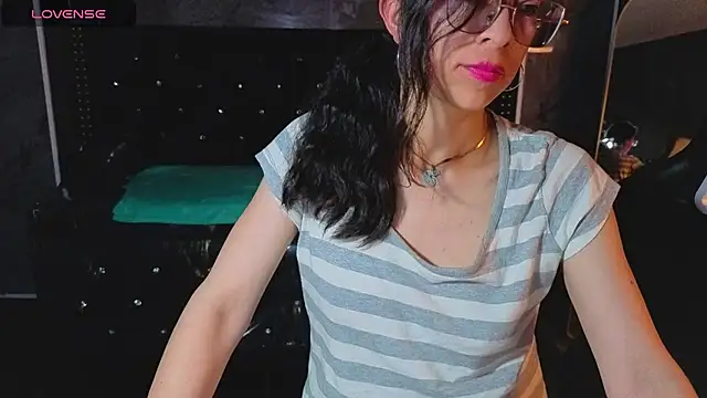 Sandra98_b's Live XXX Chat