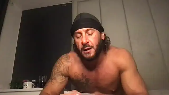 Chat +18 de Magic_Mike_666 ao vivo