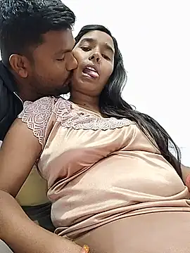 צ'אט XXX בשידור חי של BabuCouple