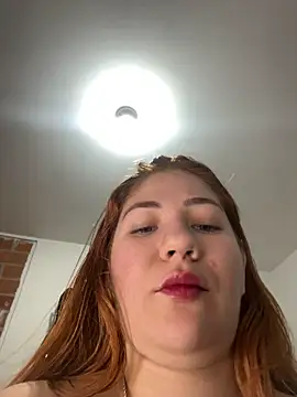 Celestedubois Adlı Modelin Canlı XXX Sohbeti