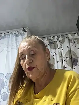 Chat +18 de DulceDiaz ao vivo