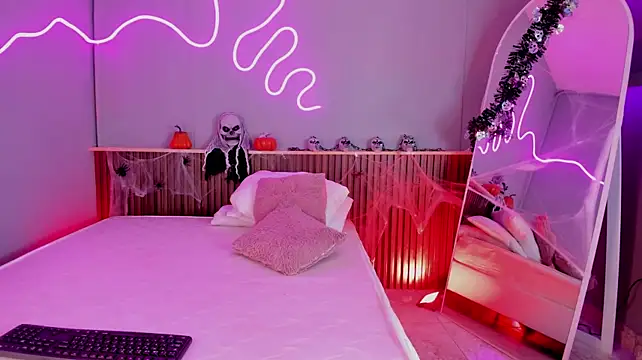 SaraKoor_n Live XXX chat